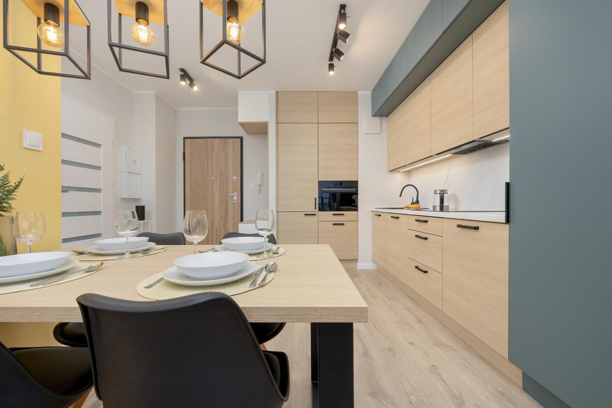 Unique Szczesliwa With Balcony Parking And Ac By Renters Danzica