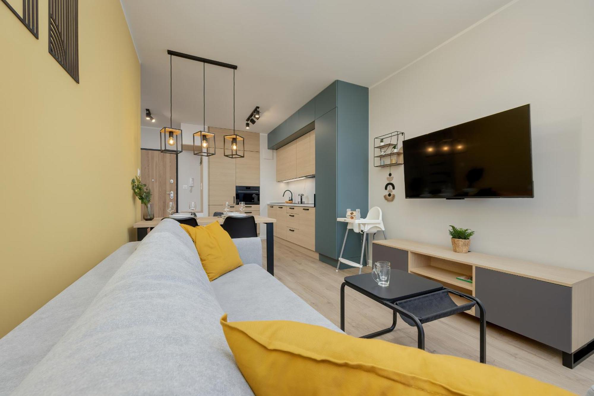Unique Szczesliwa With Balcony Parking And Ac By Renters Appartamento